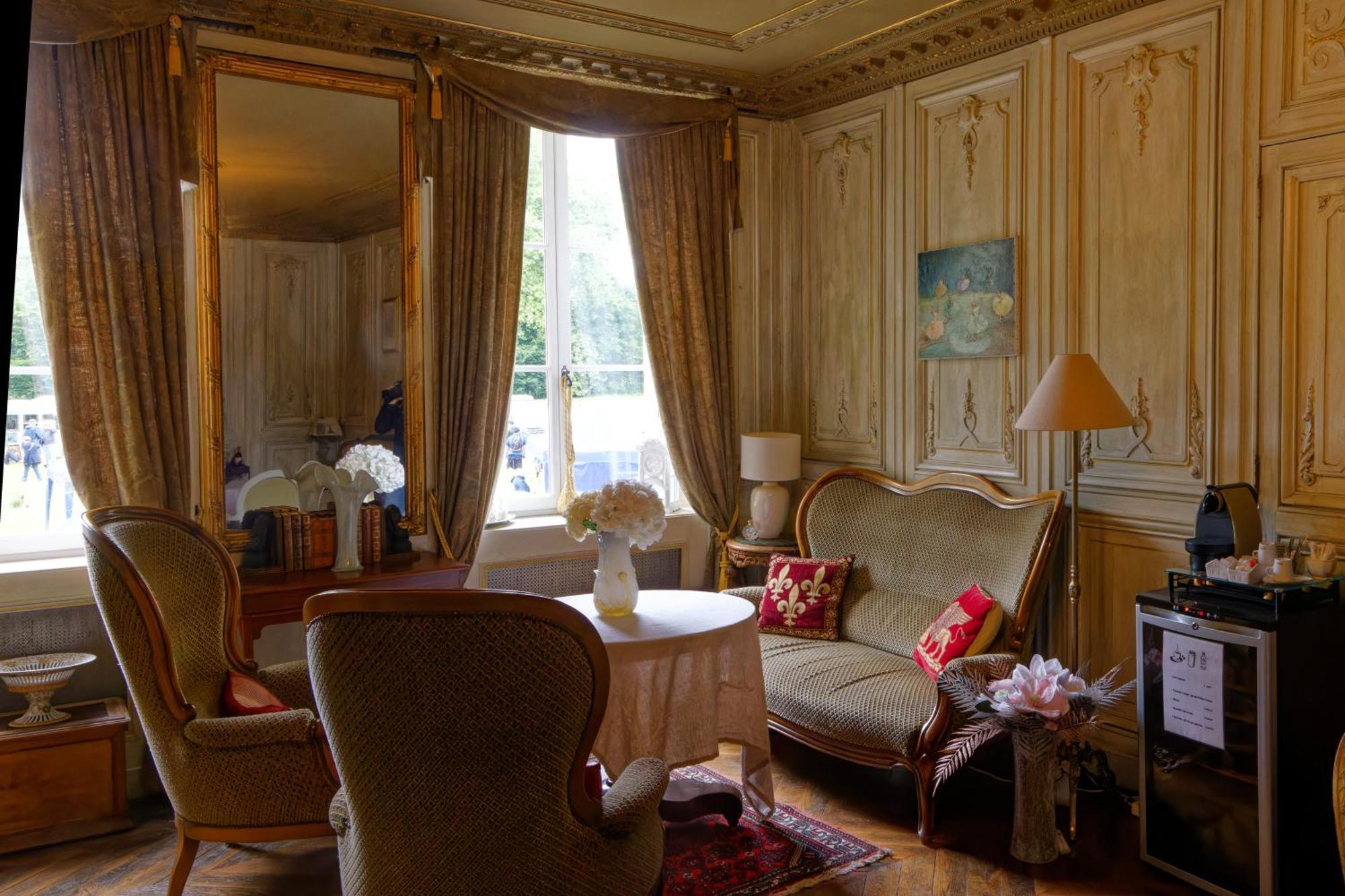 Chateau Du Four De Vaux Varennes-Vauzelles Buitenkant foto